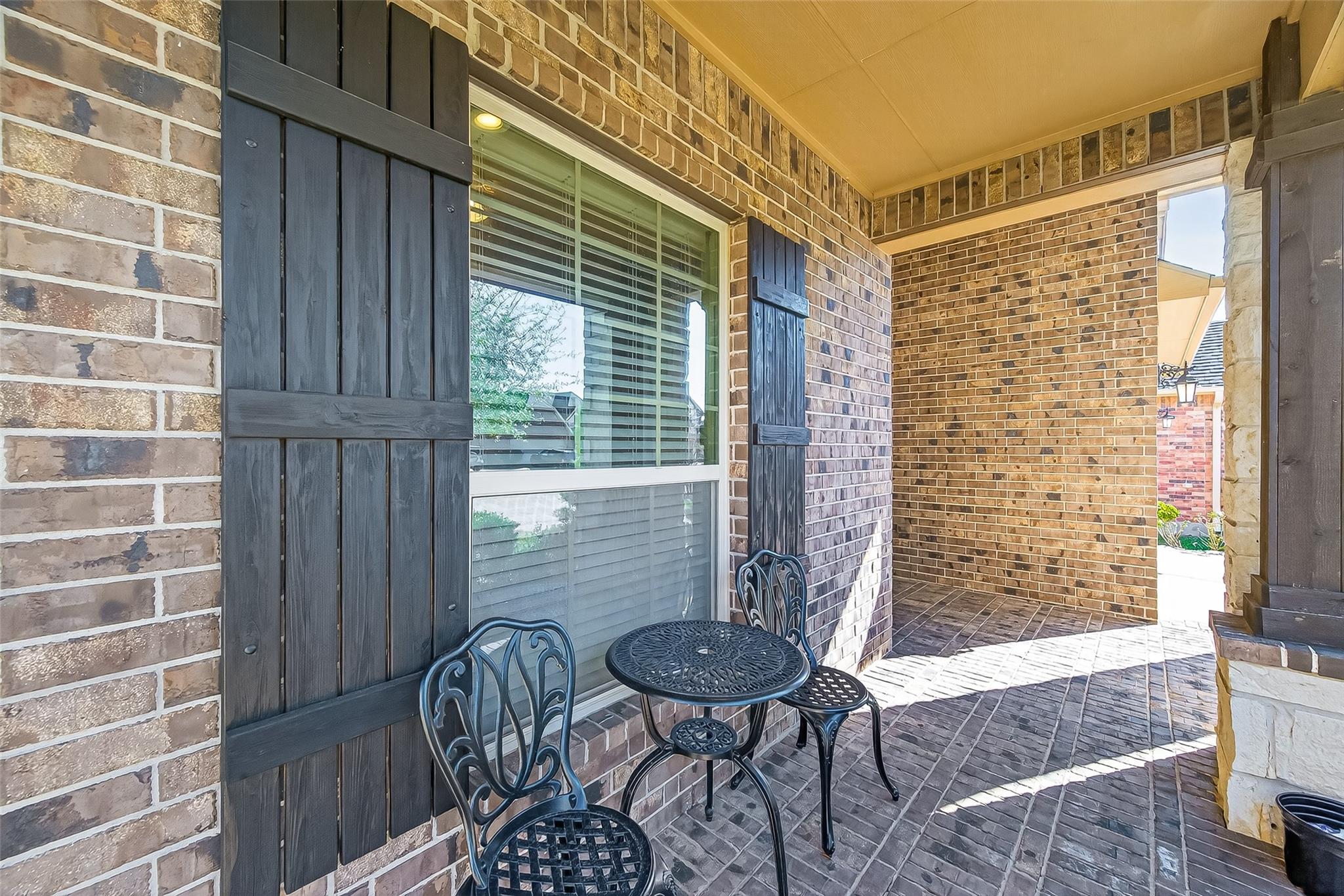 4418 Rustic Montell Lane