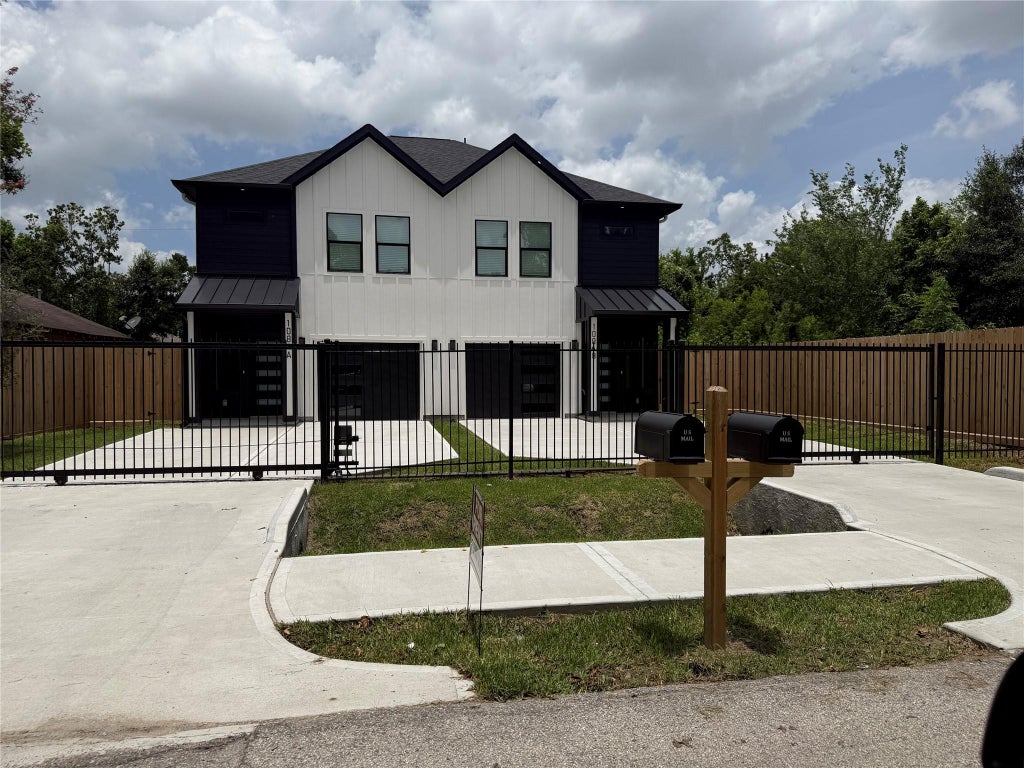 Photo of 1026 Marjorie Street, Houston, TX 77088 (MLS # 66769466)