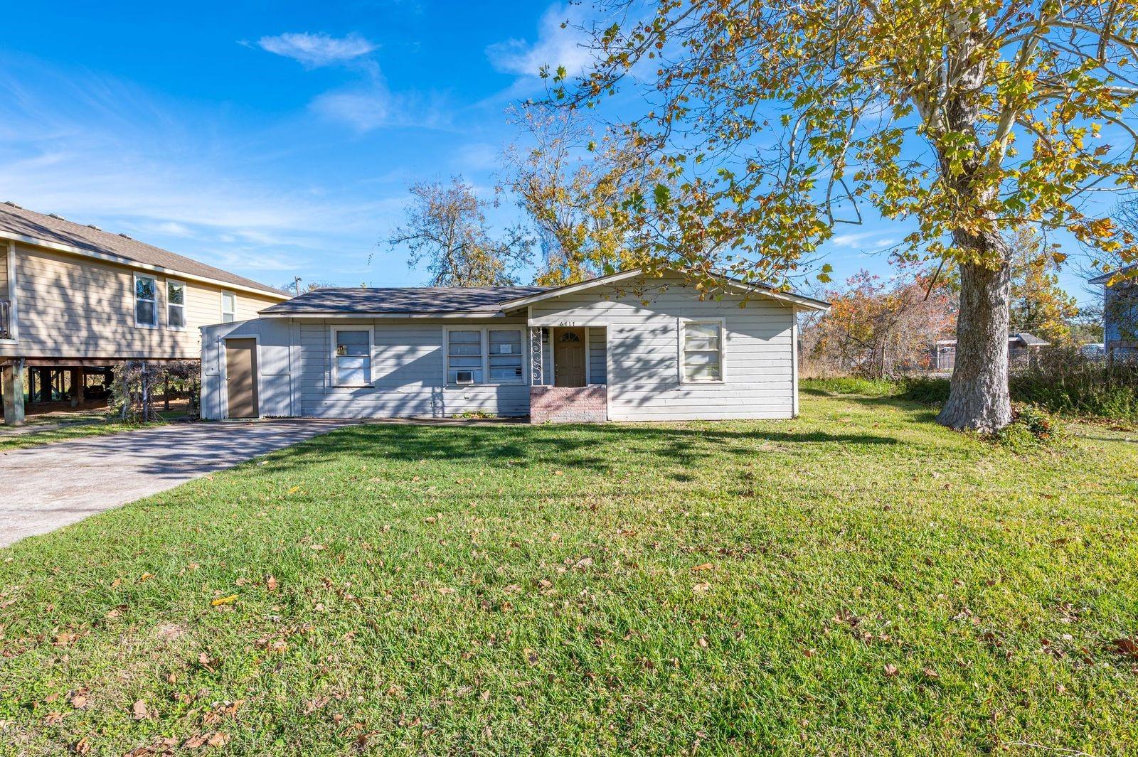6717 Fairwood Road
