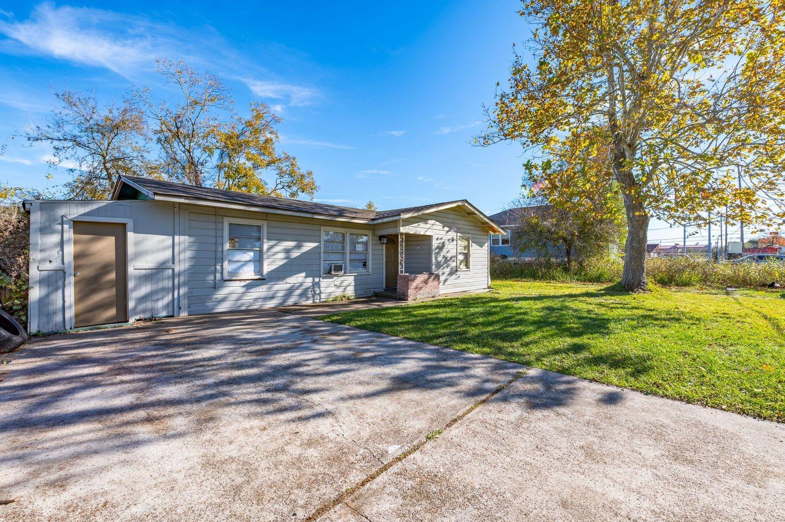6717 Fairwood Road