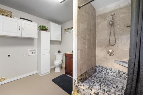 Tiny photo for 326 Broad Ripple Drive, Houston, TX 77336 (MLS # 73448733)