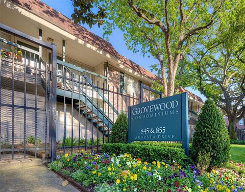 Photo of 845 Augusta Drive #29, Houston, TX 77057 (MLS # 37320943)