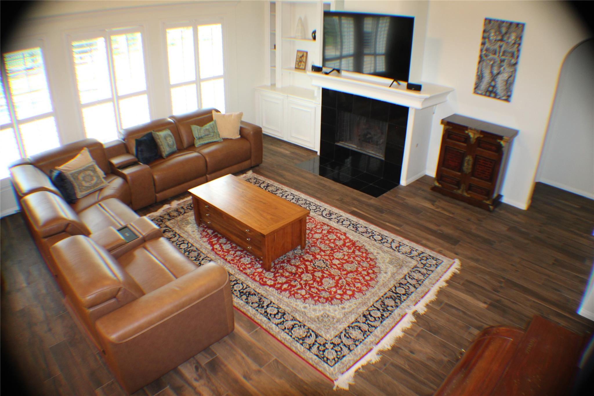 1901 Edgewater Drive