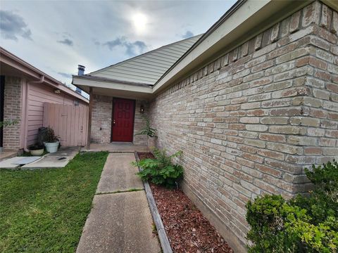 Photo of 6118 Linnhaven Drive, Houston, TX 77072 (MLS # 340889)
