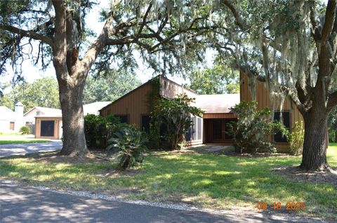 Photo of 230 Mallard Point, Livingston, TX 77351 (MLS # 29038906)