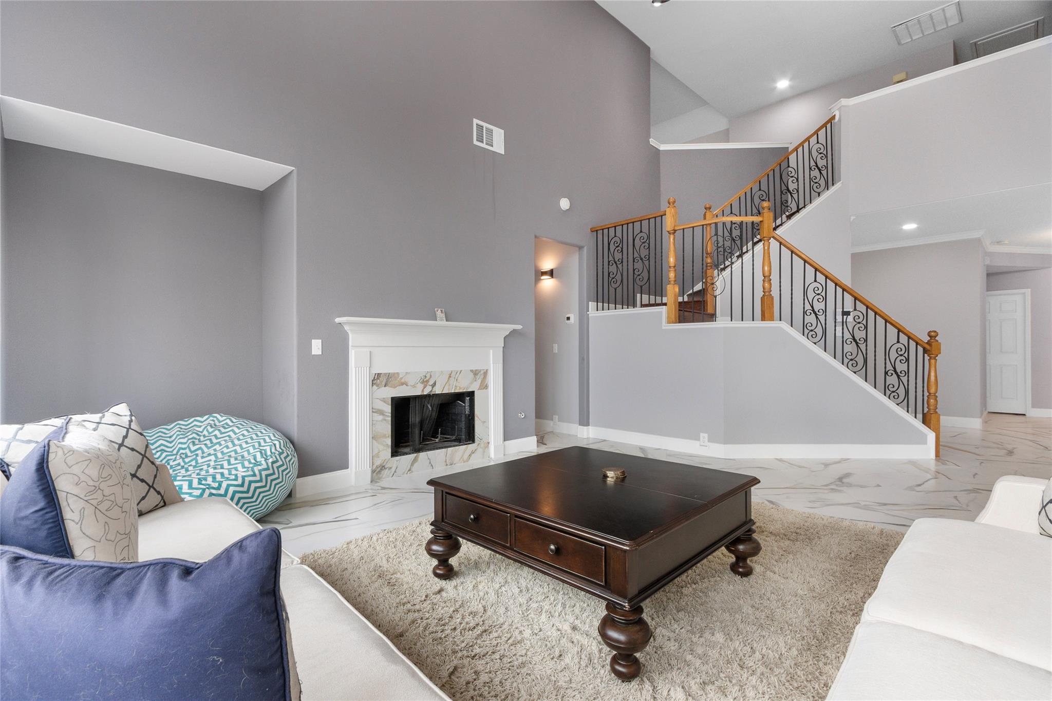 3011 Grand Lakeview Drive