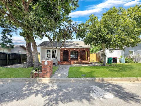 Photo of 304 Stimson Avenue, Baytown, TX 77520 (MLS # 69850768)
