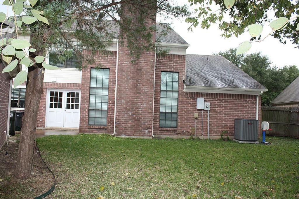 Photo of 2319 Mill Creek Drive, Sugar Land, TX 77478 (MLS # 58172678)