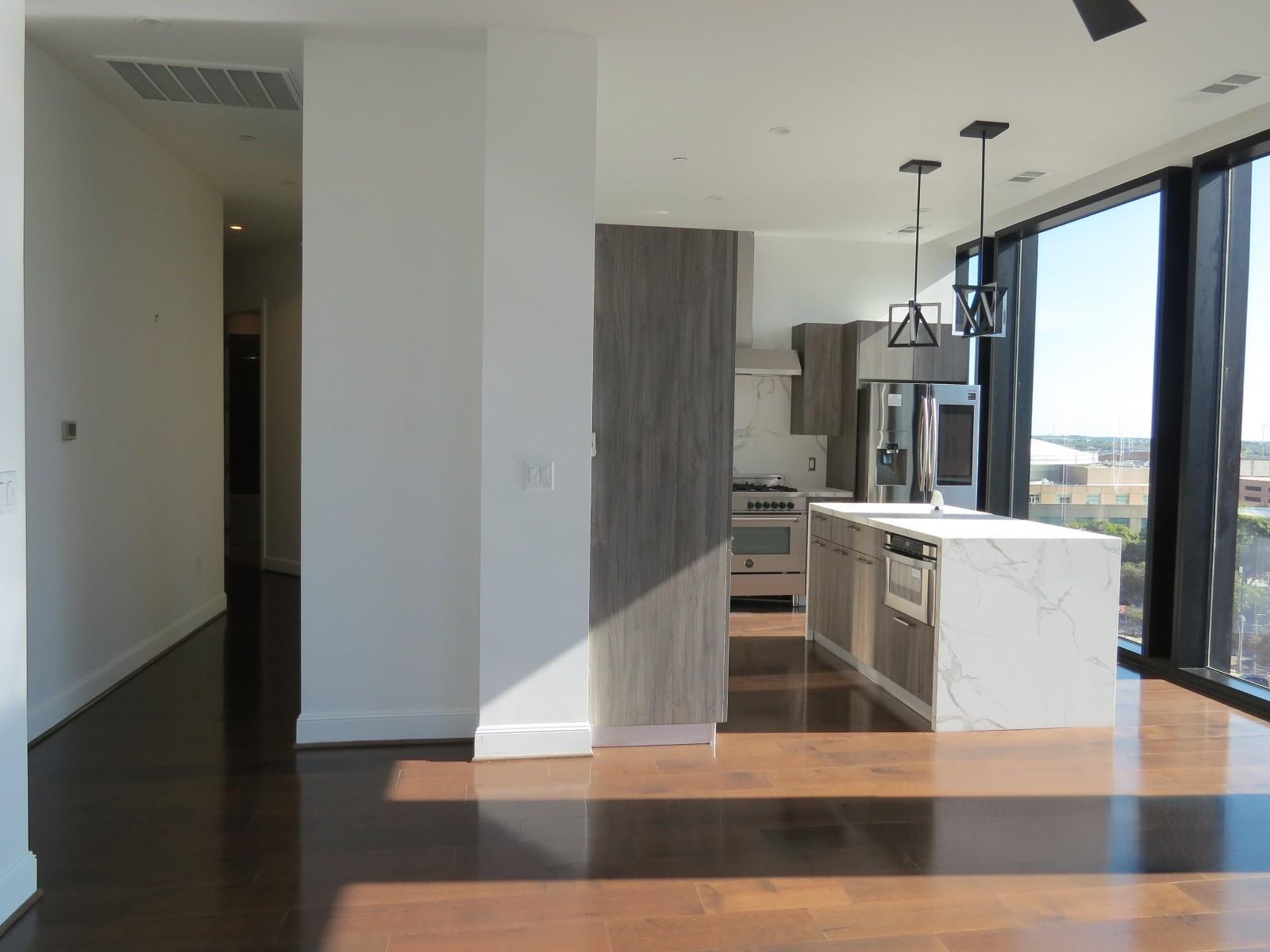 1211 Caroline Street 1005