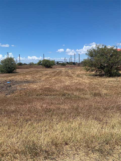 Photo of 110 Oarfish, Palacios, TX 77465 (MLS # 92508979)