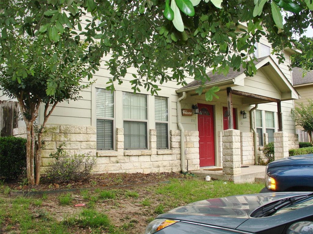 Photo of 106 Vista Way, Huntsville, TX 77340 (MLS # 58549534)