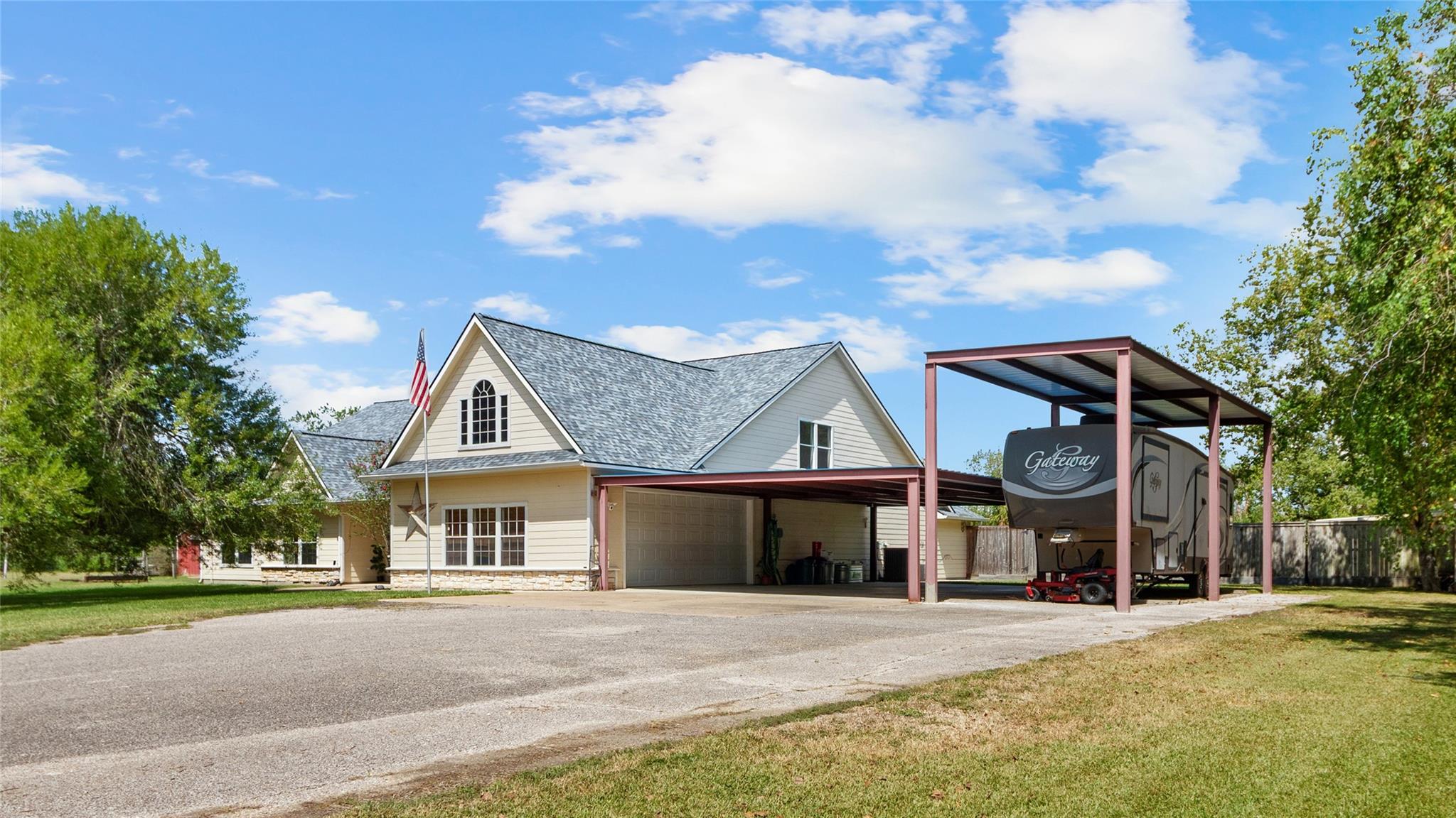 111 County Road 932