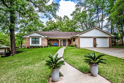 1905 Rollingwood Drive Huntsville TX 77340