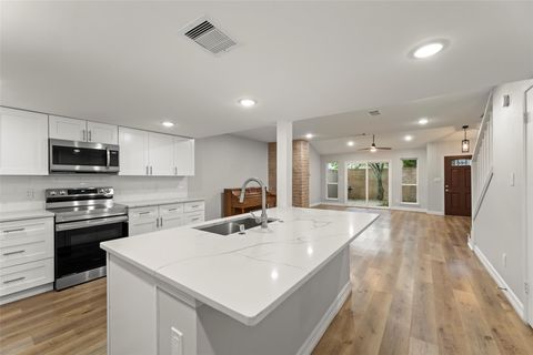 710 Country Place Drive G Houston TX 77079