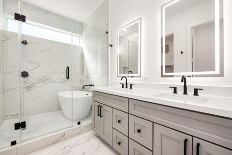 Tiny photo for 747 Dumble Street, Houston, TX 77023 (MLS # 20703246)