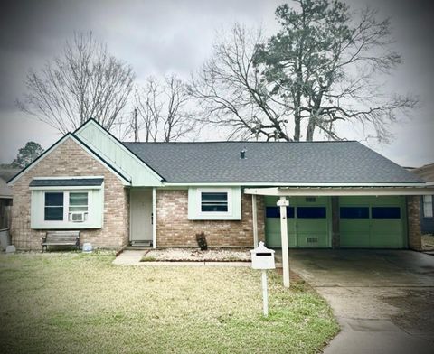 Photo of 705 Phyllis Court, Conroe, TX 77303 (MLS # 64187493)