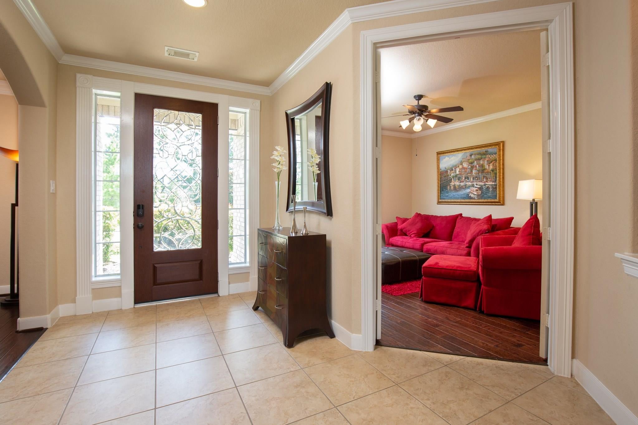 162 W Hullwood Court