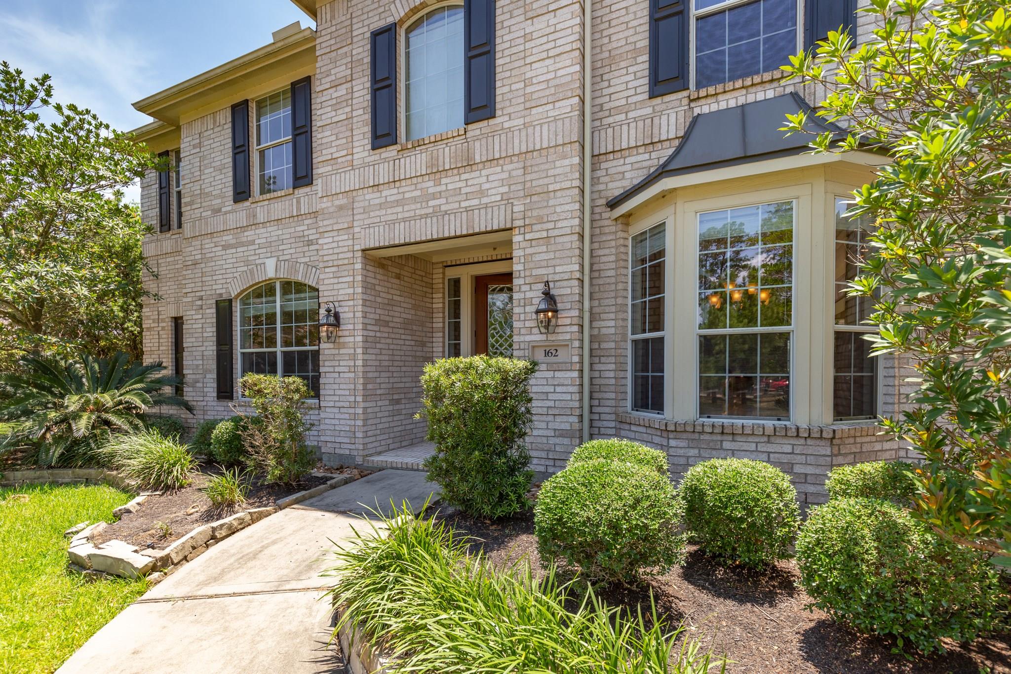 162 W Hullwood Court