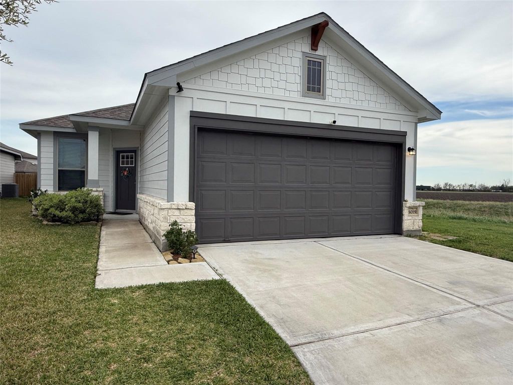 Photo of 8019 Barret Travis Court, Beasley, TX 77417 (MLS # 58248314)