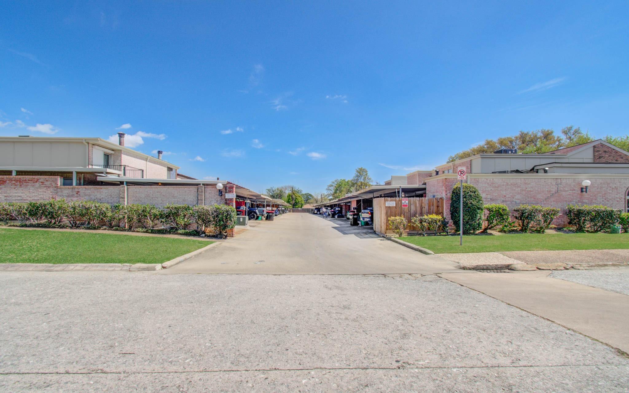 1311 Town Circle 4
