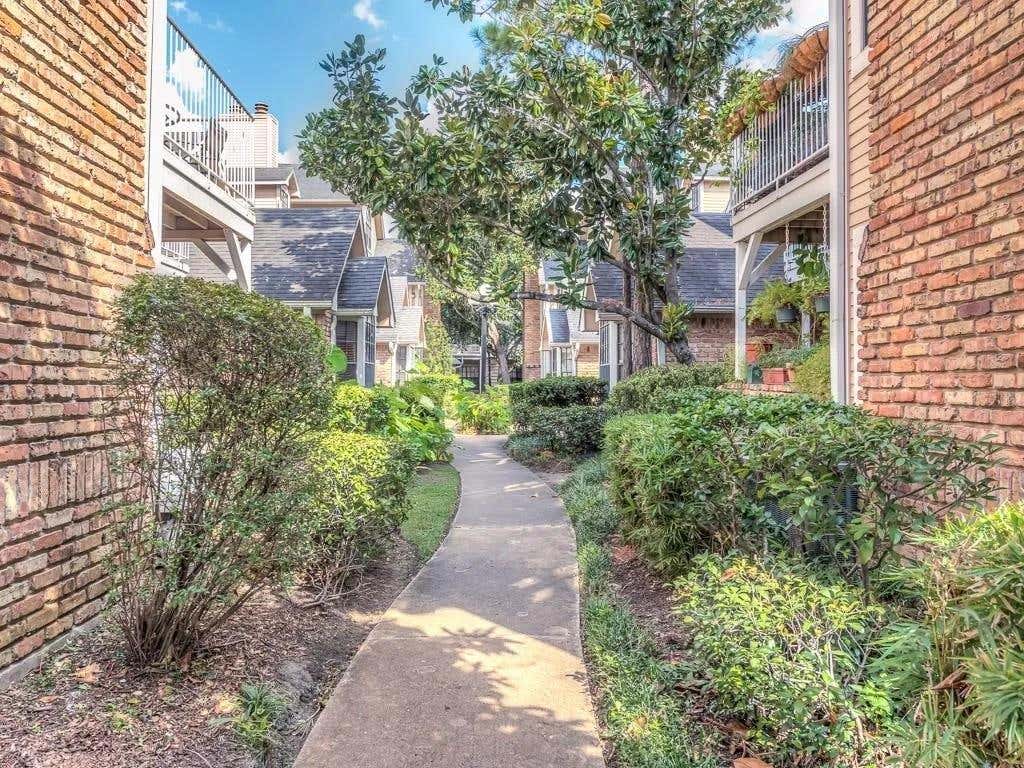 Photo of 2300 Old Spanish Trail #2120, Houston, TX 77054 (MLS # 75959977)