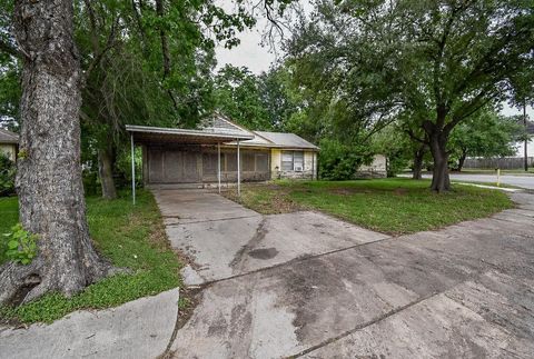 Photo of 5155 Balkin Street, Houston, TX 77021 (MLS # 10164794)