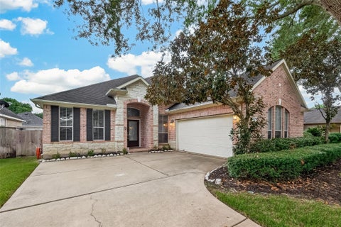 Photo of 3315 Long Briar Lane, Sugar Land, TX 77498 (MLS # 10485689)