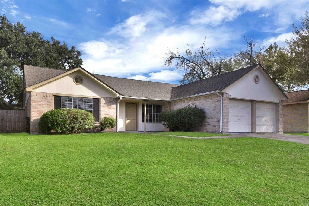 Photo of 7215 Dogwood Trail Drive, Humble, TX 77346 (MLS # 19538850)
