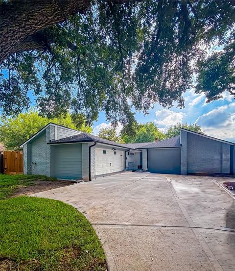 Photo of 6803 Marta Drive, Houston, TX 77083 (MLS # 17128267)