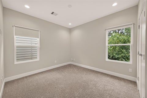 Tiny photo for 3350 Pinemont Drive, Houston, TX 77018 (MLS # 14861218)