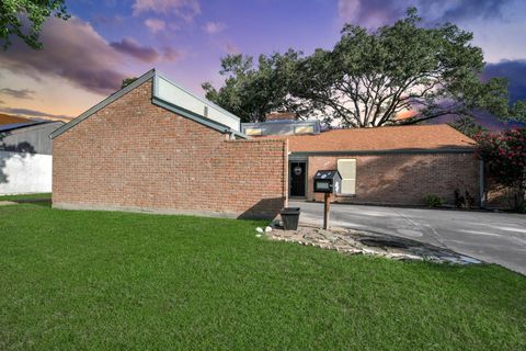 Photo of 15822 Laurel Heights Drive, Houston, TX 77084 (MLS # 33488886)