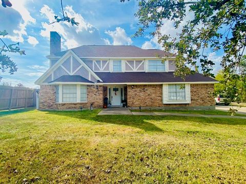 3008 N Pruett Street Baytown TX 77521
