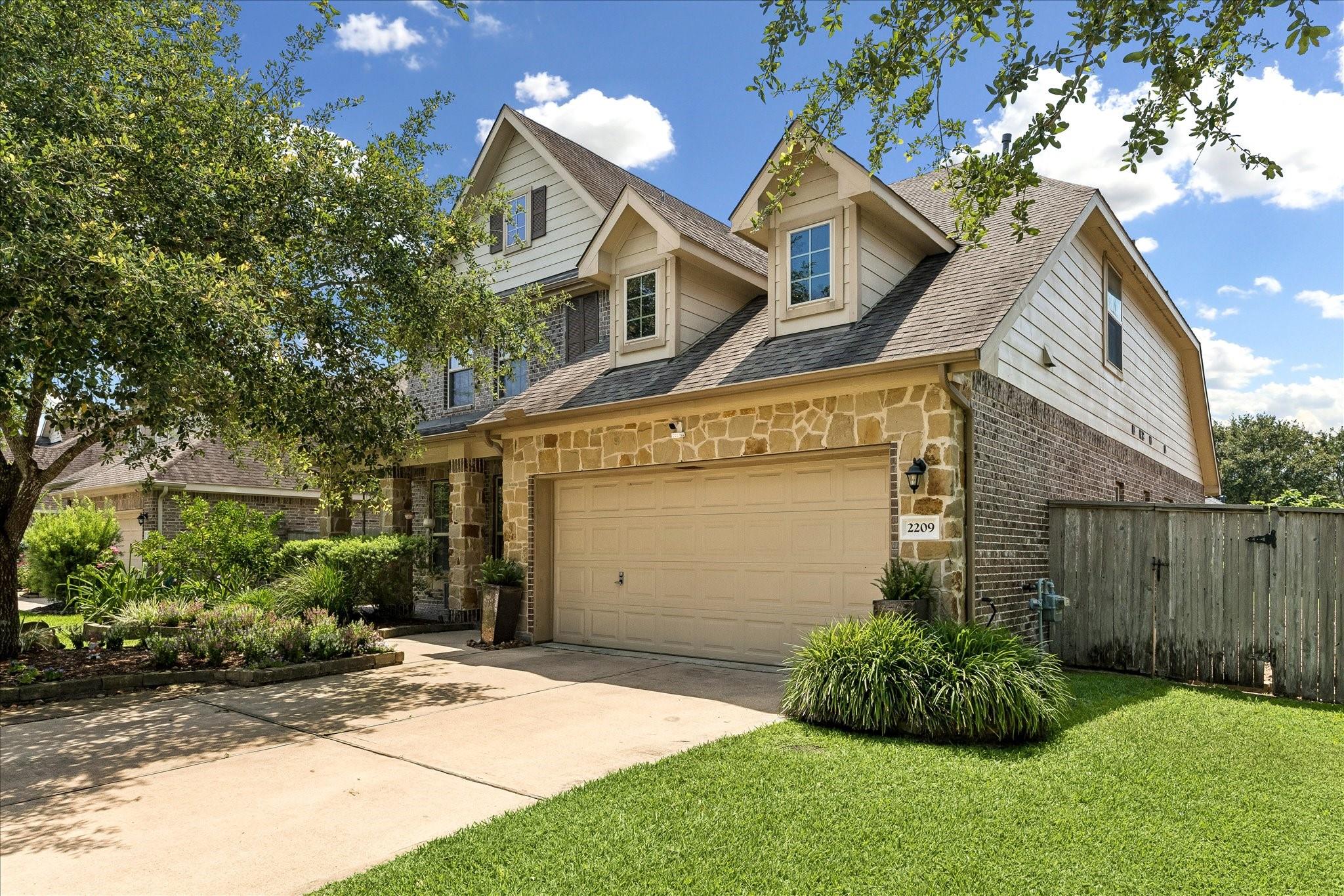 2209 Valley Blossum Lane