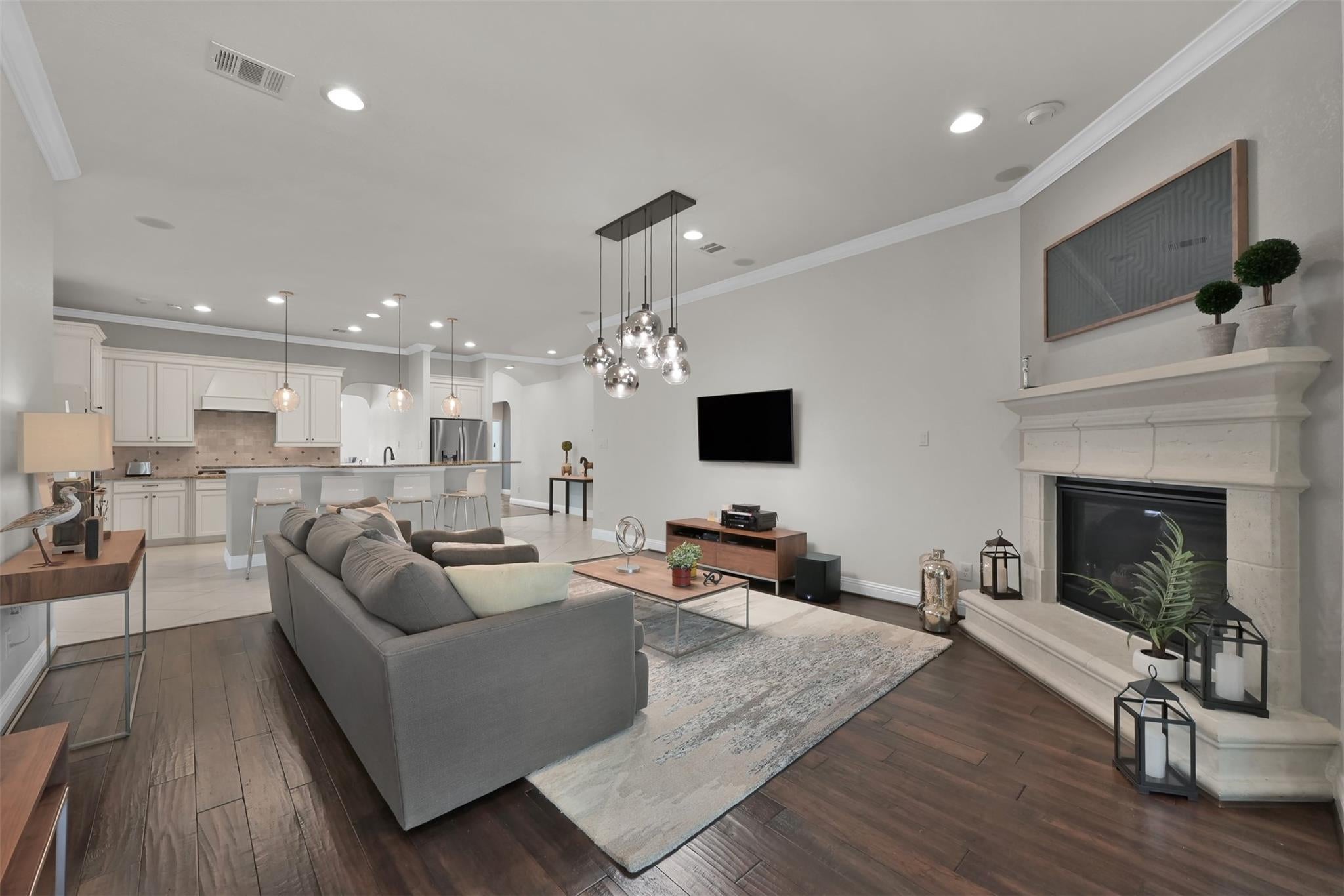 98 Lindenberry Circle