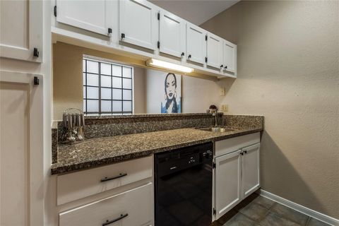 Tiny photo for 8055 Cambridge Street #43, Houston, TX 77054 (MLS # 4440276)