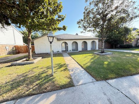 Photo of 12023 Sagecliff Drive, Houston, TX 77089 (MLS # 65660067)