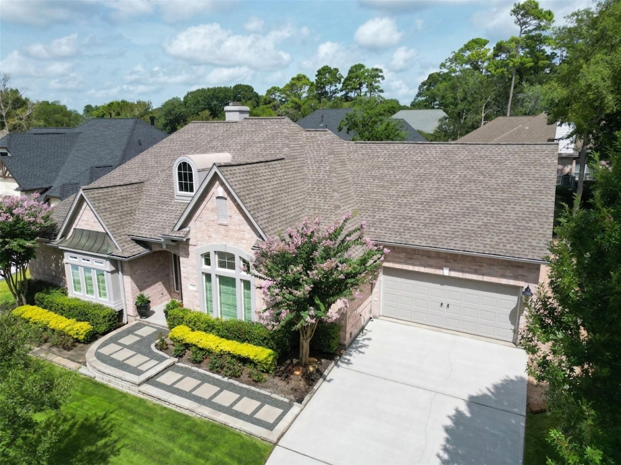 210 Victoria Court