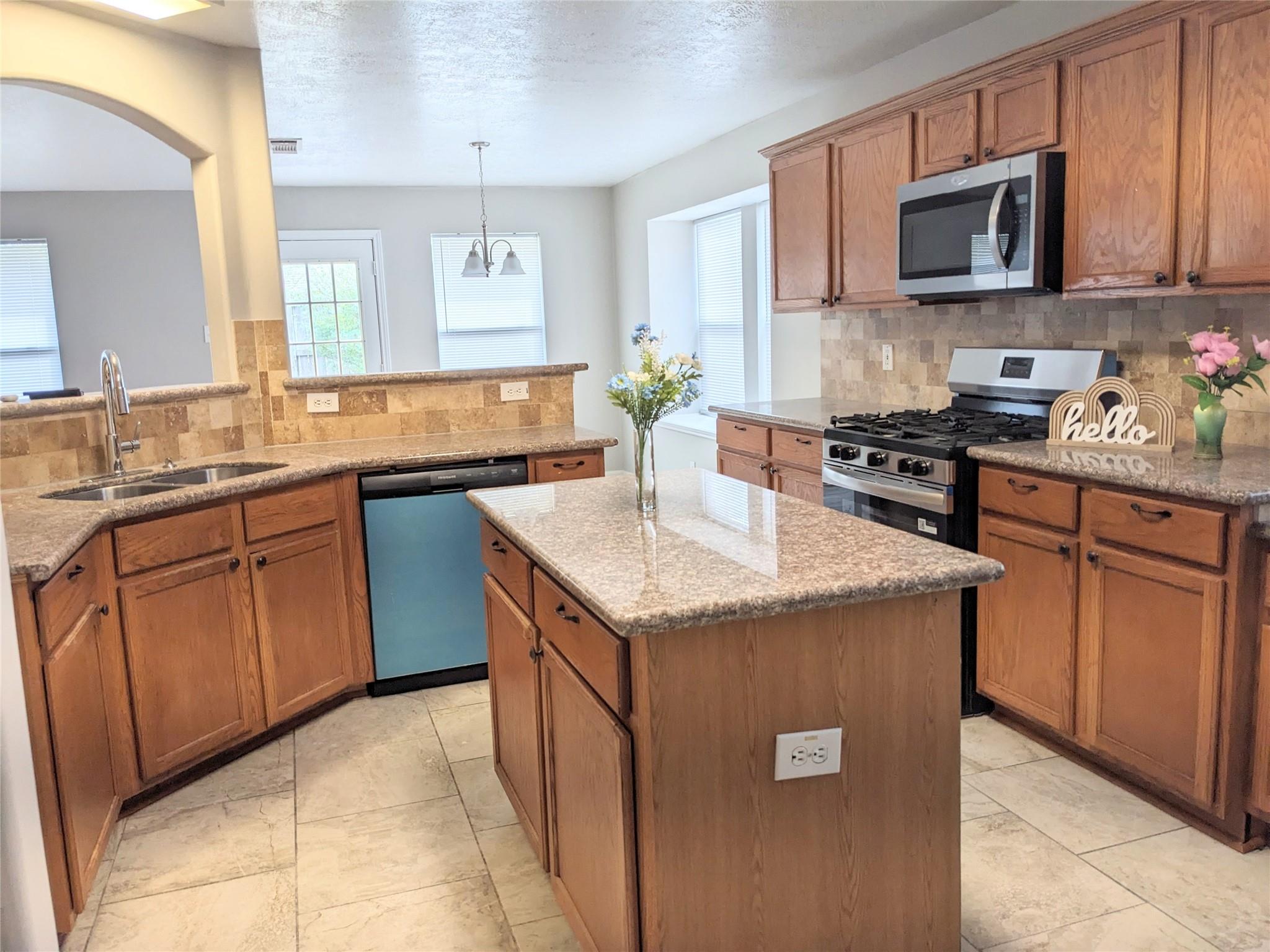 2423 Daneswood Court