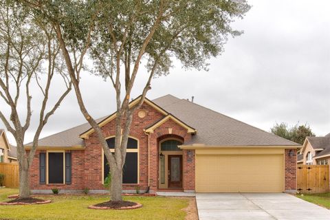 Photo of 13506 White Cloud Court, Pearland, TX 77584 (MLS # 20846166)