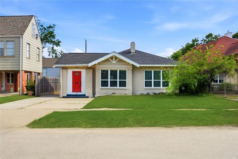 Photo of 1746 Colquitt Street, Houston, TX 77098 (MLS # 75941007)