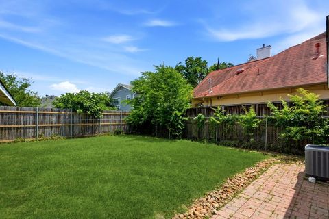Tiny photo for 1746 Colquitt Street, Houston, TX 77098 (MLS # 75941007)