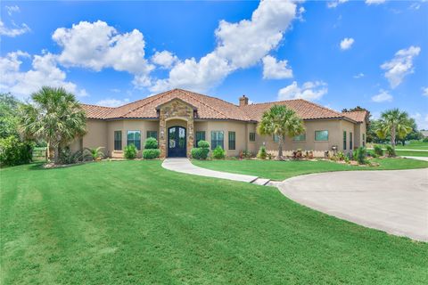 Photo of 8794 Grand Lake Estates Drive, Montgomery, TX 77316 (MLS # 77535899)