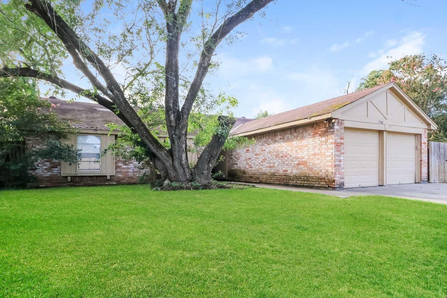 23302 Upper Falls Court
