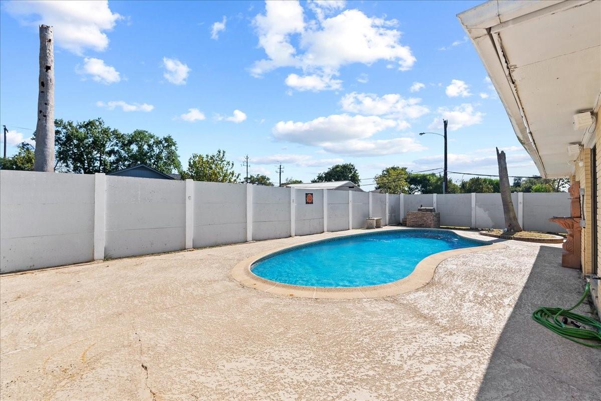 140 Bay Ridge Drive