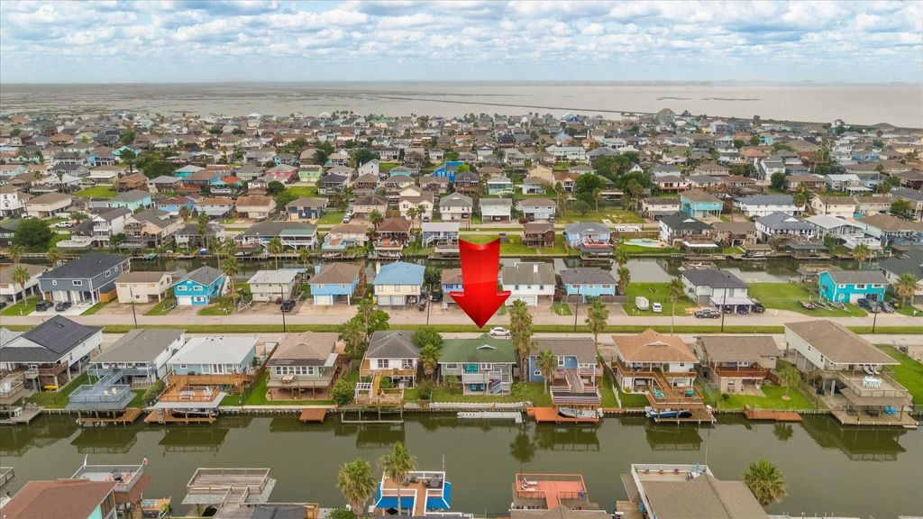 Photo of 313 Ling ST, Bayou Vista, TX 77563 (MLS # 9159776)
