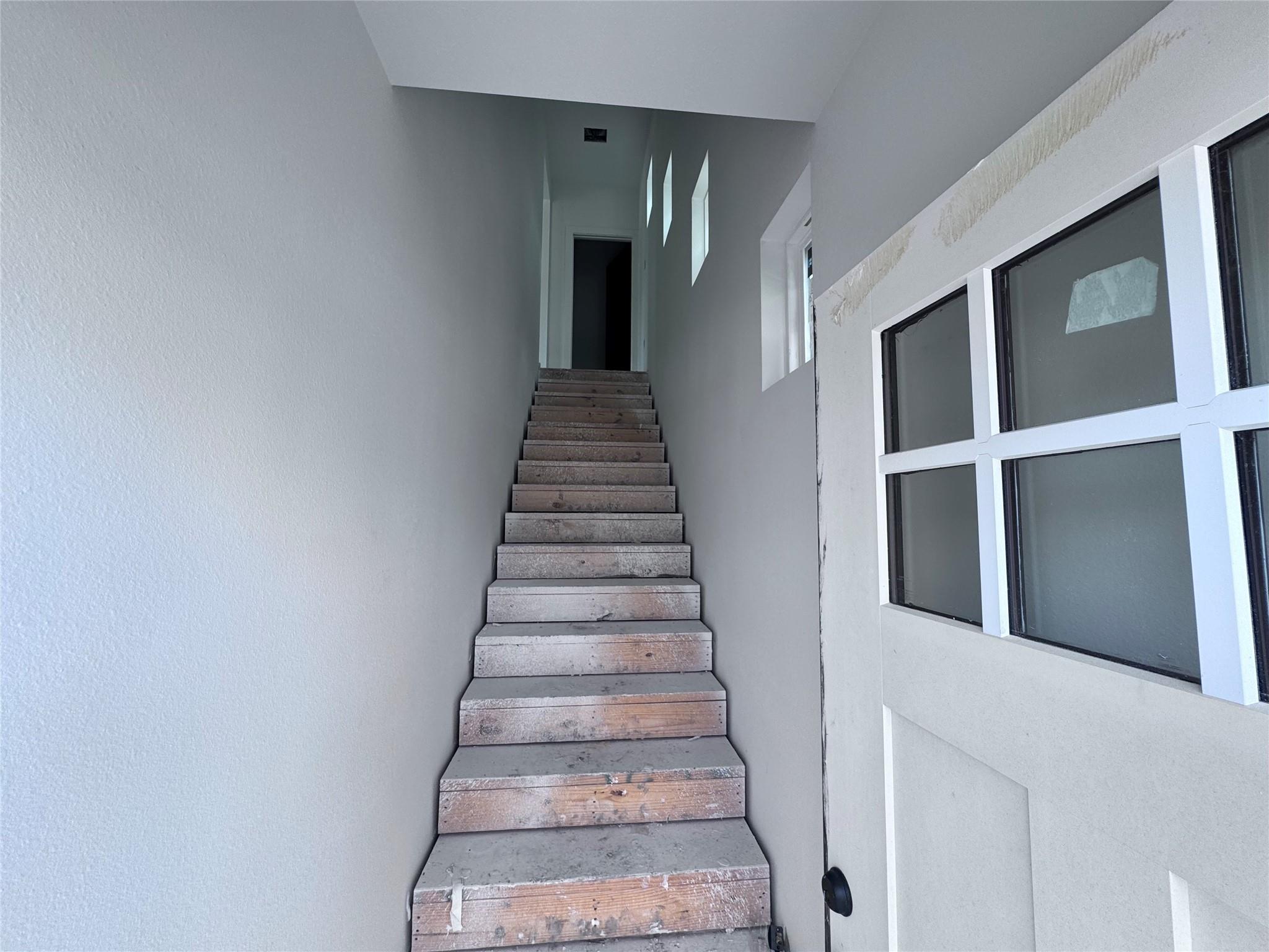 232 E 38th Street