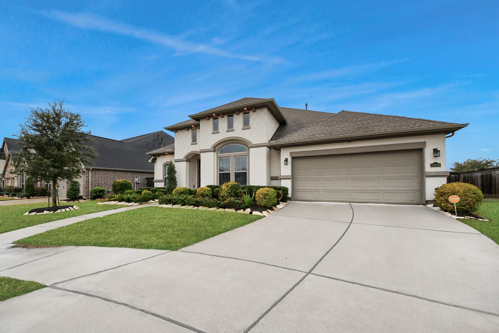 23606 Verge Sims Drive