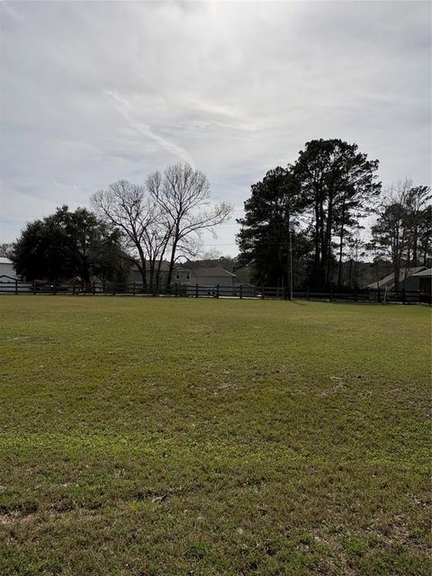 6 Oakland Court Huntsville TX 77340