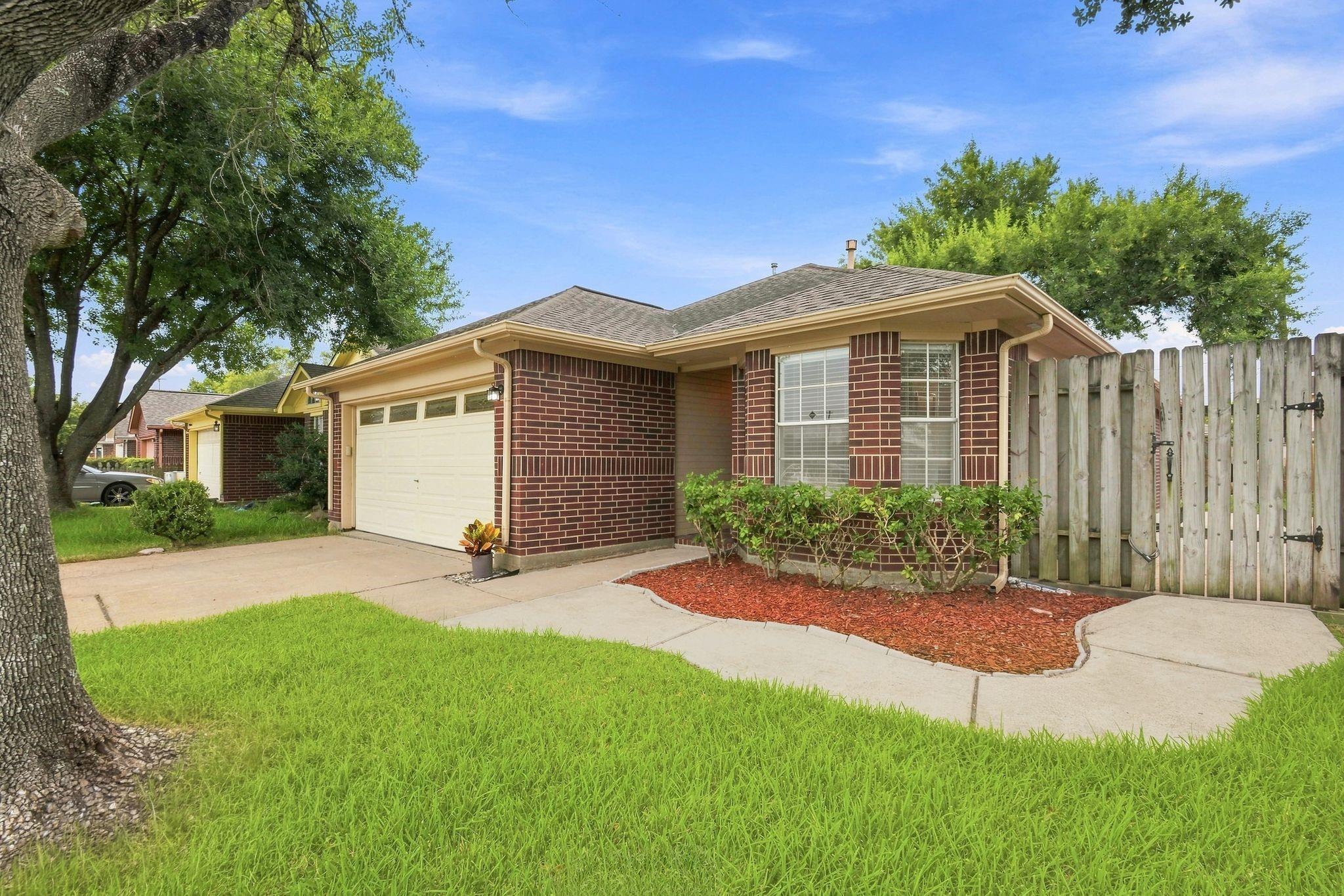 8105 Aspen Street
