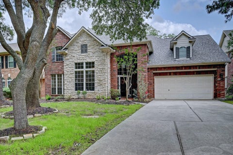 Homes For Sale - 8810 Pecan Springs Drive<br/> Houston, TX 77040